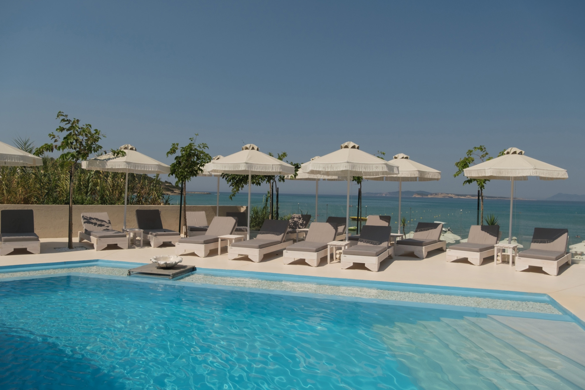 Paralia Luxury Suites in Agios Stefanos, Greece